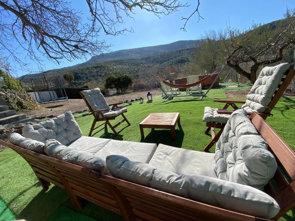 La Huerta Del Castillo Con Su Caz De Agua - Enjoy Life & Relax Castillo de Locubín Exterior foto